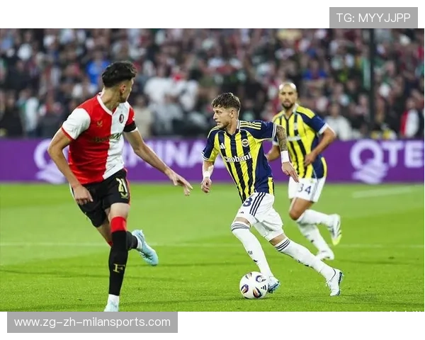 球员在欧冠比赛中以关键远射打破僵局，欧冠球员跑动距离